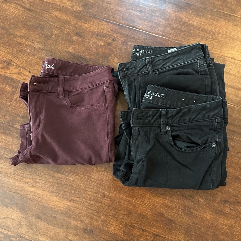 3 pair of American Eagle pants bundle